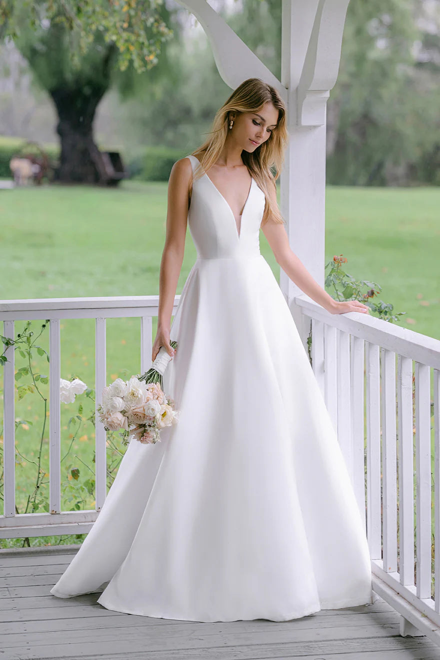 Minimalist design to create a gown that strikes the perfect balance of class