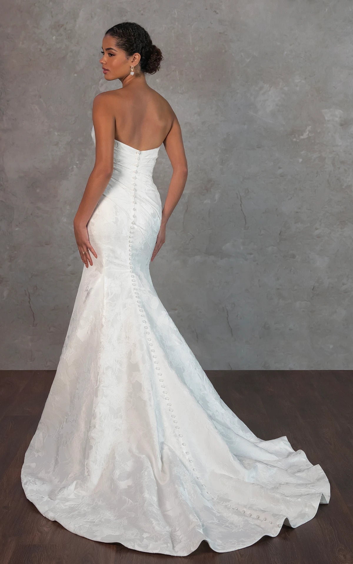 STRAPLESS SATIN JACQUARD COLUMN WEDDING DRESS WITH DRAPED SWEETHEART NECKLINE