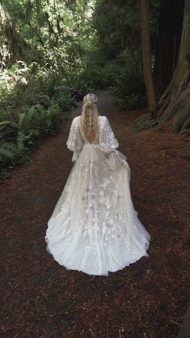 SAYLOR -ROMANTIC FLORAL LACE BOHO WEDDING DRESS WITH BLOUSON SLEEVES